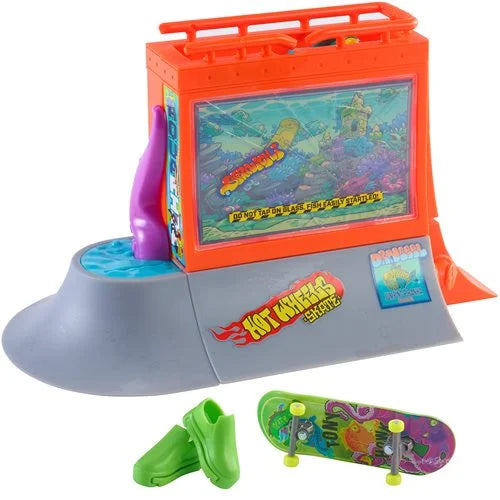 Hot Wheels Skate Aquarium Skatepark Playset